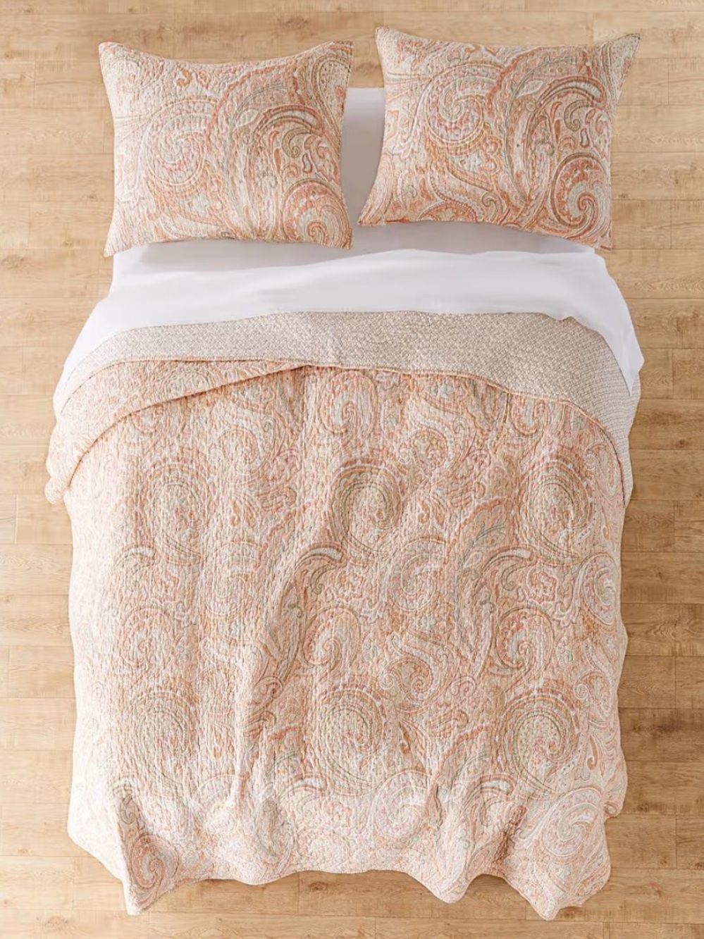 Levtex Home Spruce Coral King Quilt Set! - Picture 4 of 7